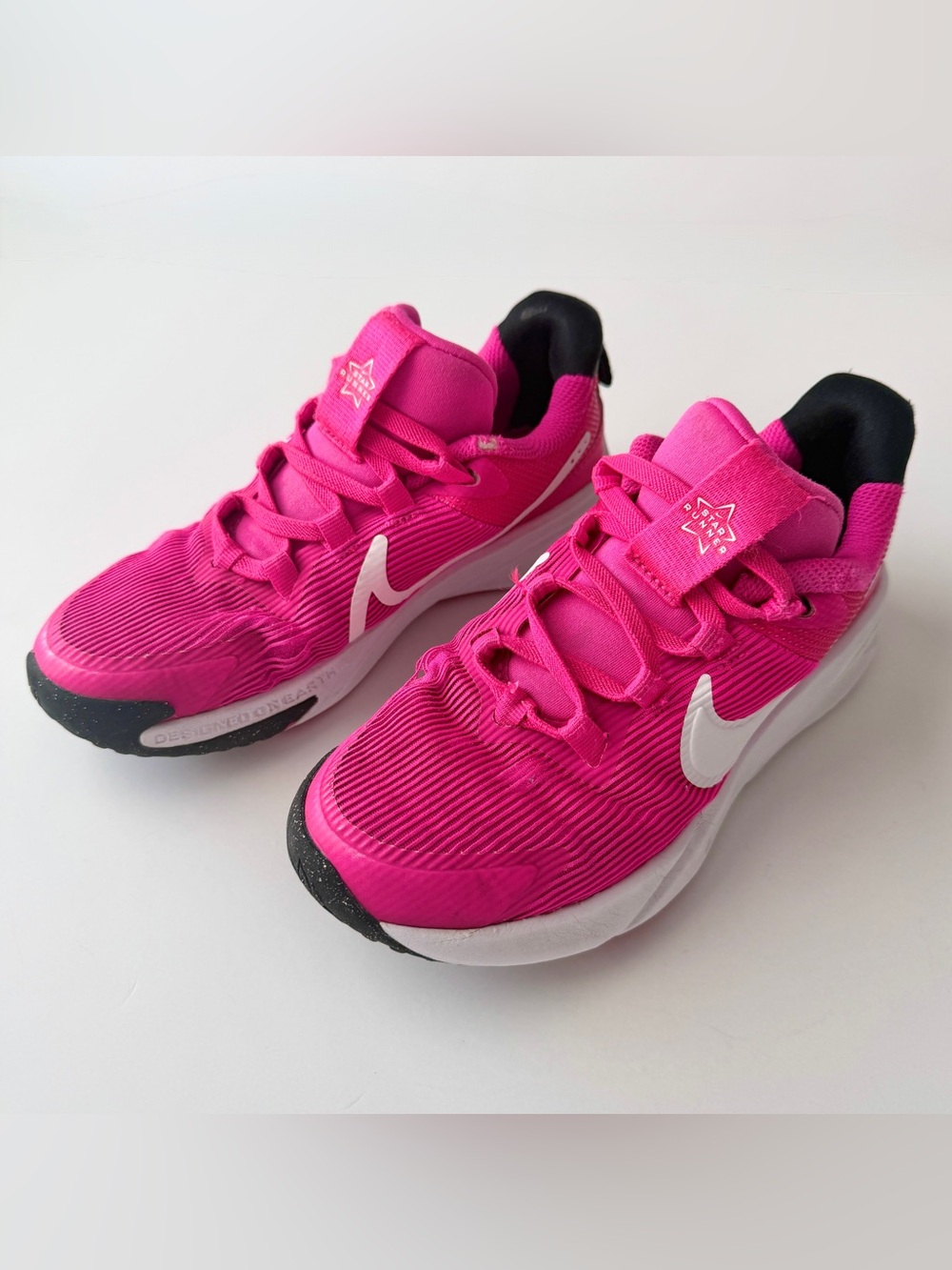 Nike Kids Hot Pink and White Star Runner 4 Sneakers - Size 13C